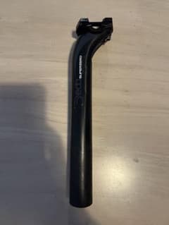 Deda Elementi Superzero 31.6 カーボンシートポストのサムネイル