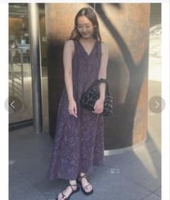 LAGUNAMOONフラワージャガードVネックワンピース Sネイビー花柄 ロングのサムネイル