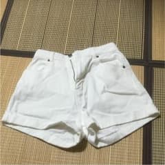 ショートパンツのサムネイル
