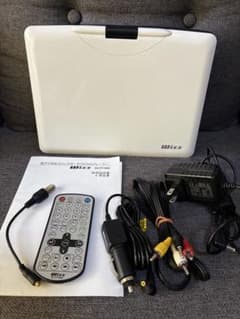 プレーヤー Wizz DV-PT1060 Wizz 10インチ ポータブルDVDプレーヤー DV-PT1060 - メルカリ