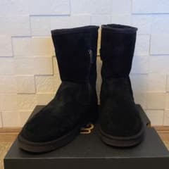 UGG　黒　ムートンブーツのサムネイル