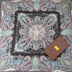 ETRO エトロ 近年モデル 箱付 シルク100%大判スカーフ チェリー 美品 ETRO エトロ 近年モデル 箱付 シルク100%大判スカーフ チェリー 美品