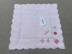 FURLA タオルハンカチ ピンク 刺繍のサムネイル