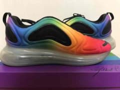 AIR MAX 720のサムネイル
