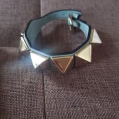 VALENTINO GARAVANI スタッズ ブレスレット - メルカリ