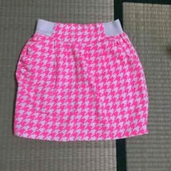 千鳥柄蛍光ピンクスカートのサムネイル