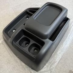 新車外し　純正200系ハイエースワイドスーパーロング　センターコンソールボックスのサムネイル