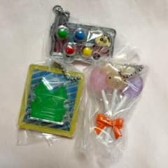 クレヨンしんちゃん カプセルトイ 3点セット - メルカリ
