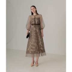 美品＊Leja チュールパイピングリーフベルトAラインドレス - メルカリ