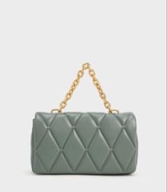 【Charles&Keith】チェーンハンドル キルテッド クロスボディバッグのサムネイル