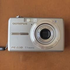 OLYMPUS デジタルカメラFE-220D 7.1メガピクセルのサムネイル