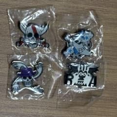 ワンピース ピンバッジ 4点セットのサムネイル