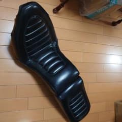 サンダンス エボ ソフテイル ダブルシート ハーレーのサムネイル