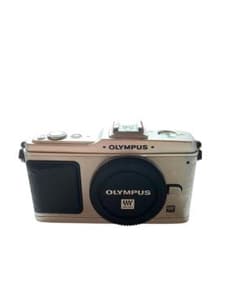 OLYMPUS ミラーレス一眼 E-P2 韓国版➕VF-2 and 付属品 OLYMPUS ミラーレス一眼 E-P2 韓国版➕VF-2 and 付属品 - メルカリ