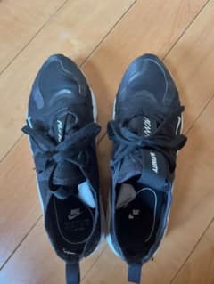 Nike Air Max ブラックスニーカーのサムネイル