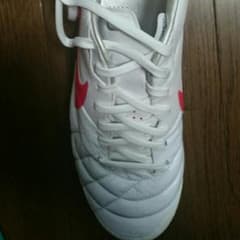 NIKEティエンポHG 白×赤 27㎝のサムネイル