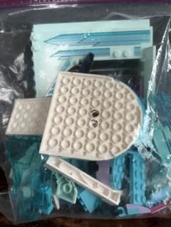 ディズニー　エルサのお城　LEGOのサムネイル