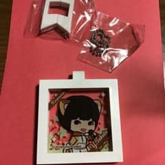 kiramune×마네키네코 컷 프레임 키홀더 요시나가 타쿠토