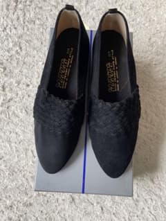 スエード風婦人靴(新品）22.5EEEのサムネイル