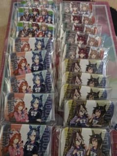 猫*山様 ウマ娘 缶バッジセット 18個のサムネイル