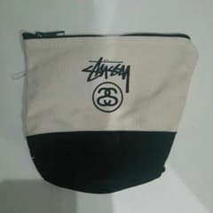 あられちゃん様専用☆STUSSYポーチのサムネイル