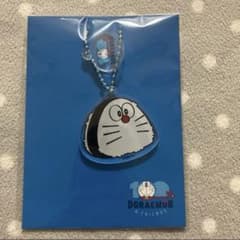 は*こ様 100％ドラえもん＆フレンズ展 アクリル2連キーホルダー　全種 100%ドラえもん&フレンズ展 おにぎりアクリル2連キーホルダー - メルカリ