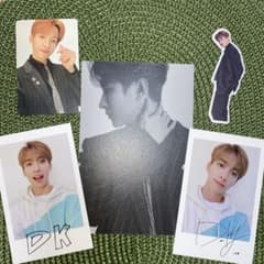 SEVENTEEN DK トレカ　ステッカー　ポストカードのサムネイル