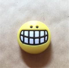 テニス 振動止めのサムネイル