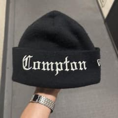 New Era ニット帽 ビーニー ブラック Compton刺繍のサムネイル