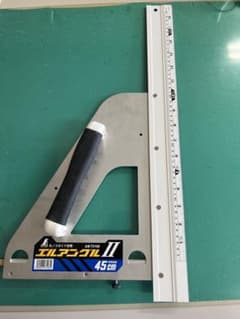 丸ノコガイド定規のサムネイル