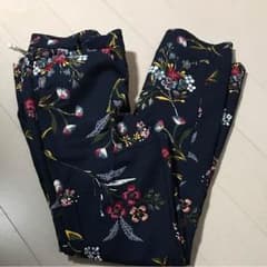 パンツ 花柄のサムネイル