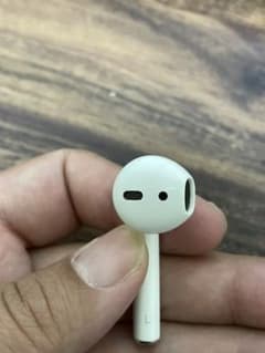 AirPods 第2世代 左耳(L片耳)のみ A2031のサムネイル