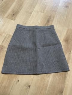 黒と白のチェック柄ミニスカートのサムネイル