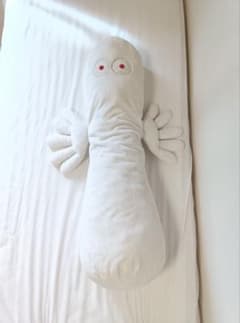 ムーミン谷のニョロニョロの特大ぬいぐるみ