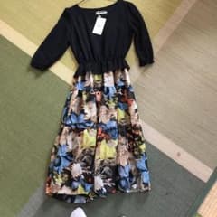 ワンピース   新品   値下げ 1,800円→1,300円のサムネイル