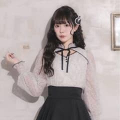 pium バイカラーレースケープ 長袖ブラウス ホワイトのサムネイル