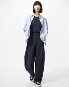 UNIQLO ジャージーバレルレッグパンツ XSサイズ　ネイビーのサムネイル