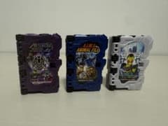 仮面ライダーセイバー　ワンダーライドブック　ゼロワン系統三冊のサムネイル