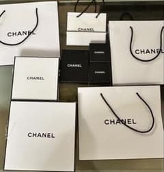 CHANEL ショップ袋 空箱 セット CHANEL ショップ袋 ギフトボックス 空箱 セット - メルカリ