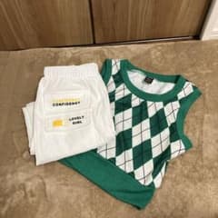 SHEIN2着セット140cmサイズのサムネイル