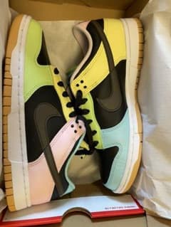 NIKE DUNK LOW SE FREE 99 dunk　ダンク　フリーのサムネイル