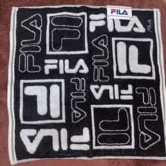 FILA タオルハンカチ ブラック＆ホワイト2枚セットのサムネイル