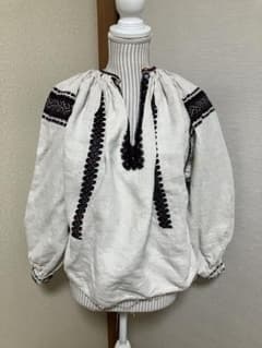 ヴィンテージ 刺繍ブラウス ルーマニア　30〜50sのサムネイル