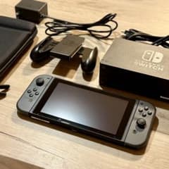 Nintendo Switch 本体 + ケース Joy-Con一部不良 - メルカリ