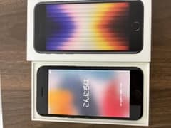 Apple iPhone SE (第3世代) 64GB スペースグレーのサムネイル