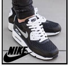 NIKE エアマックスのサムネイル