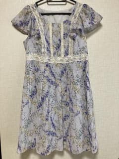 【美品】レッセパッセ　花柄膝丈ワンピース　サイズ38のサムネイル