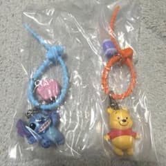 ディズニー　カラフルマルチチャーム　スティッチ、プーさんのサムネイル