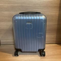 リモワ  スーツケース　小型のサムネイル