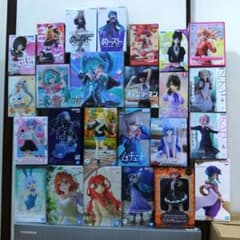 アニメフィギュアまとめ売り合計25体　初音ミク　リゼロ　海夢　転スラ等
